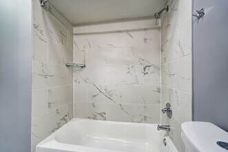 Interior Photo - Cascade Ridge
