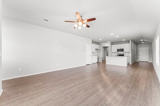 Building Photo - 603 Levine Ct