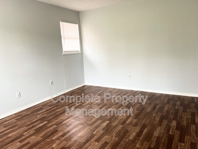 Foto del edificio - 509 37th Ave W