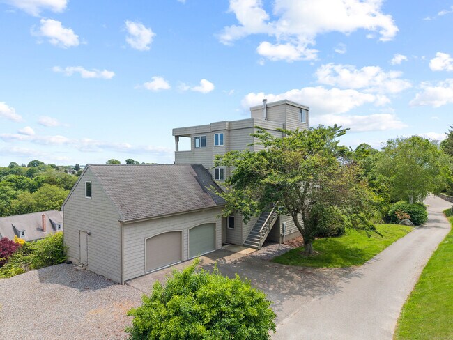 Foto del edificio - 70 Prospect Hill Rd