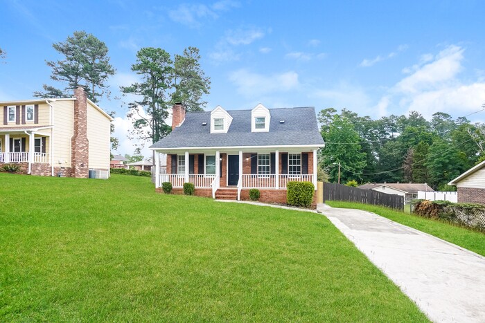 Primary Photo - Huge Three Bedroom Home