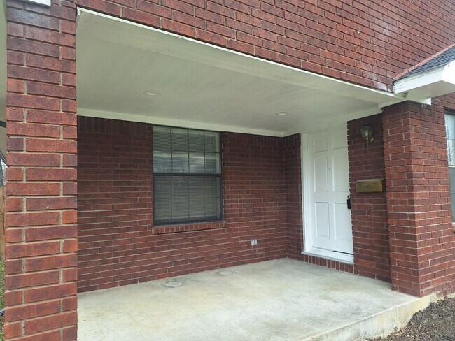 Building Photo - Spacious 3BR Lease Opportunity Near Downtown Cleburne