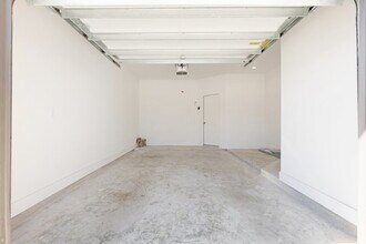 Building Photo - 10122 Crescendo Wy