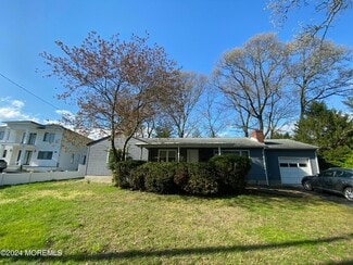 Building Photo - 311 Roosevelt Ave