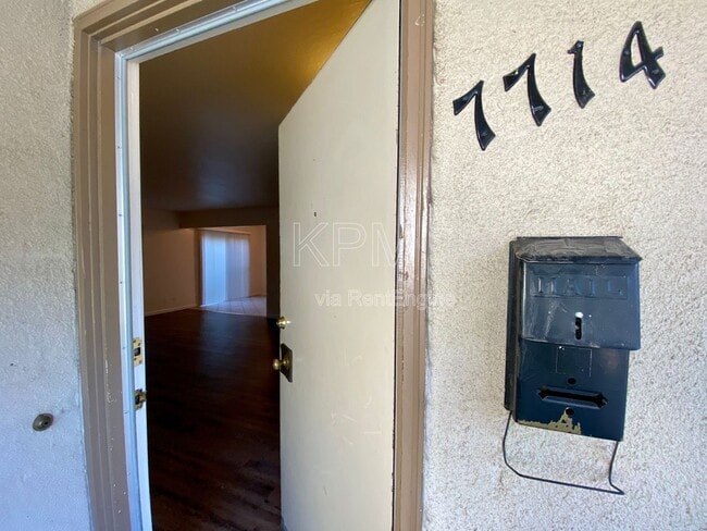 Building Photo - 7714 Brentwood Dr