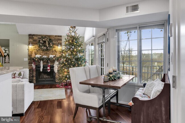 Building Photo - 6003 Curtier Dr