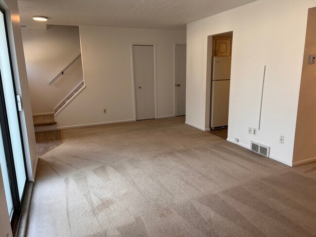Building Photo - 4306 Hyde Park