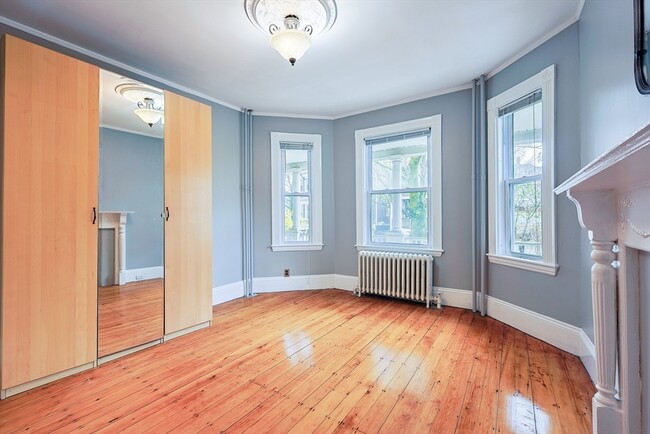 Building Photo - 24 Morrill St