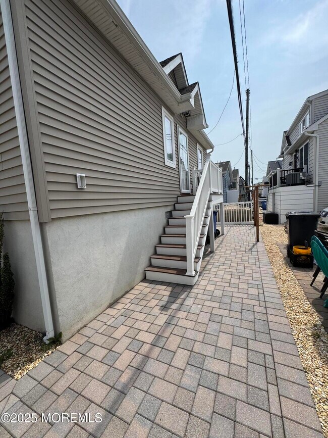 Building Photo - 29 E Dune Way