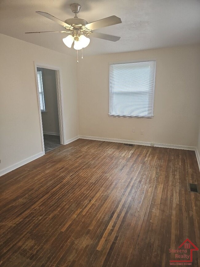 Foto del edificio - 721 Blackstone Ave