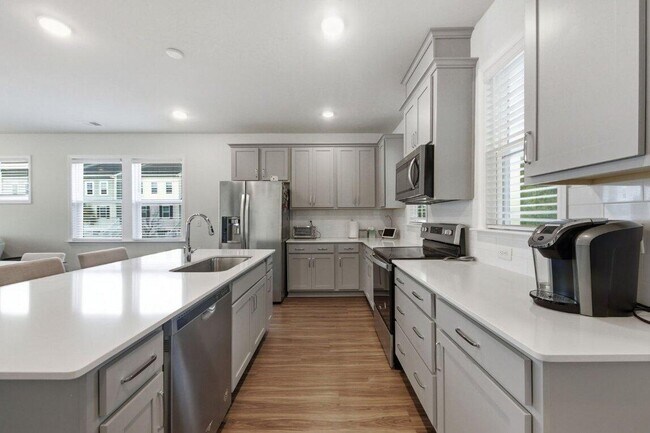 Foto del edificio - 301 Lanyard St