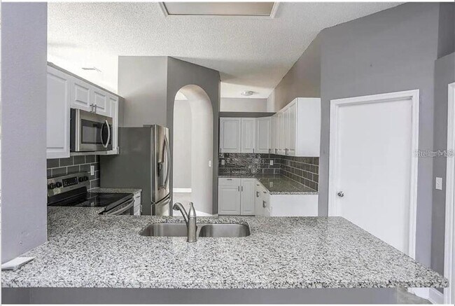 Building Photo - 12834 Woodbury Glen Dr