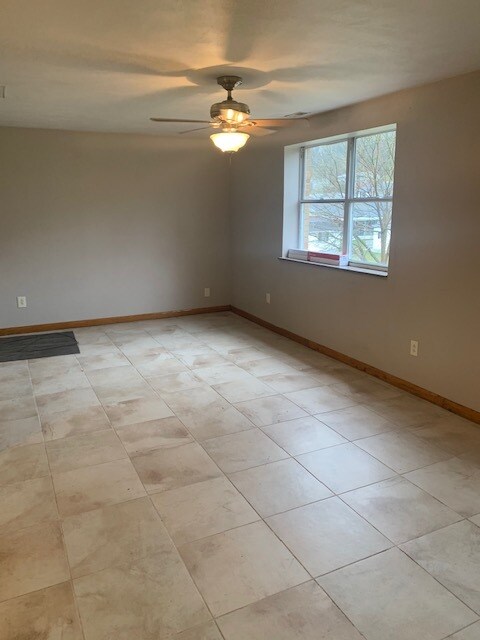 Living Room - 1805 Pinewood Dr