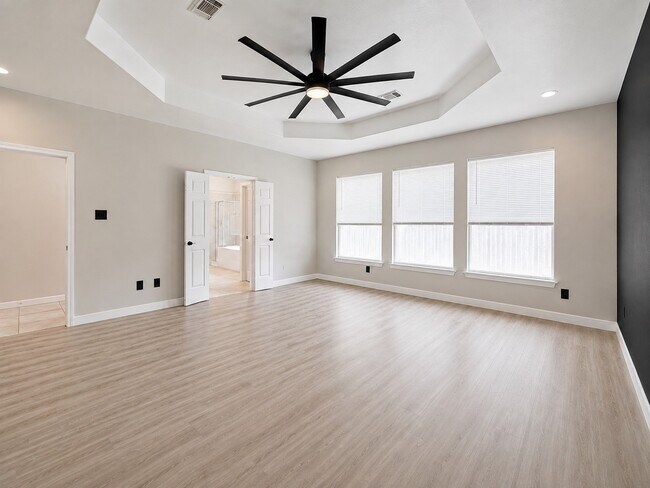 Foto del edificio - 13714 Hillingdale Ln