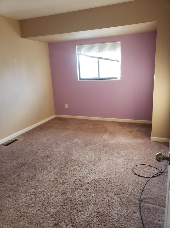 Foto del edificio - 52111 Friars Ct