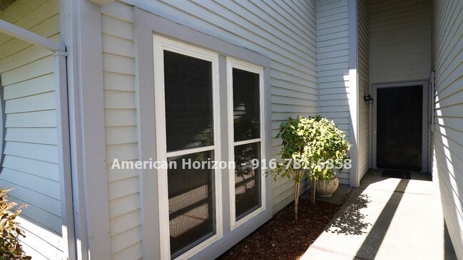 Building Photo - 1175 Rose Tree Way