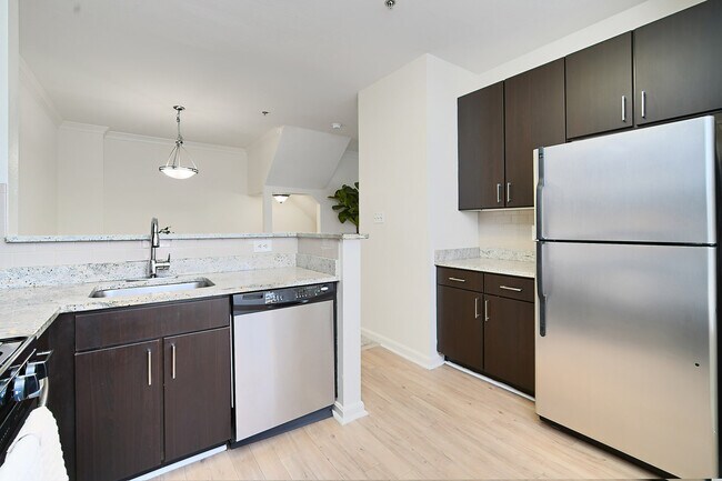 Foto del edificio - 1569 Onyx Dr