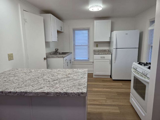 Foto del edificio - 108 Poplar St