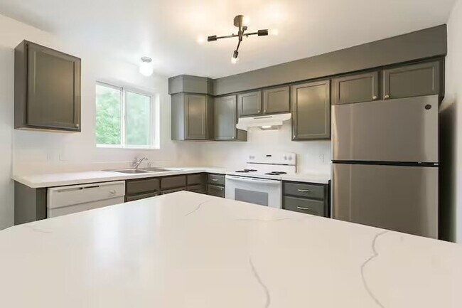 Foto del edificio - 9033 Dewberry St