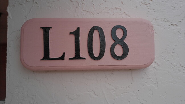 Foto del edificio - 3180 Leewood Terrace
