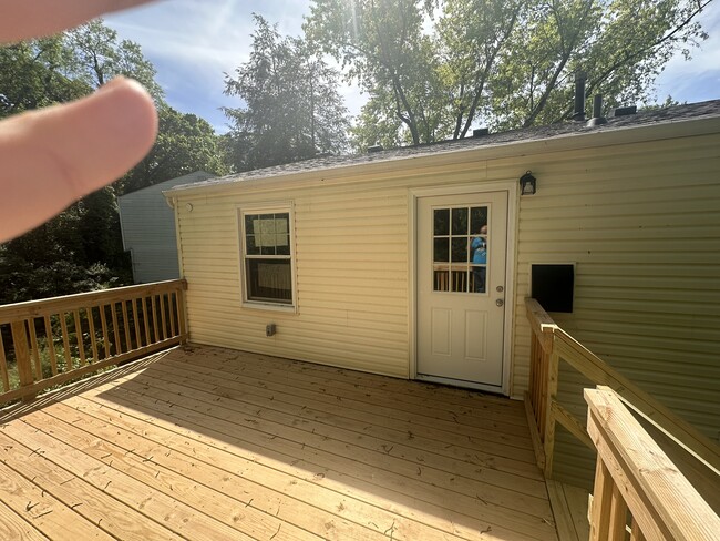 Building Photo - 9146 Trelawney Ct