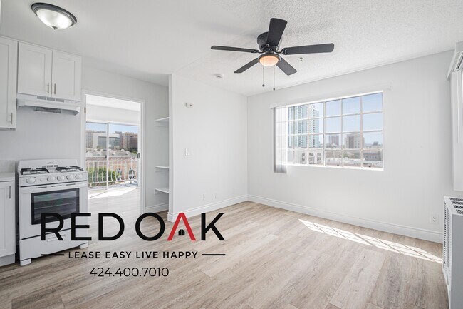 Building Photo - 518 E 4th St