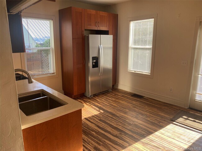 Foto del edificio - 8 Willow St