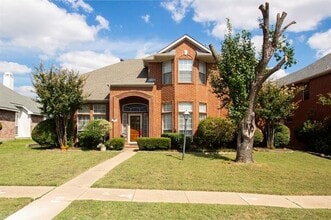 Building Photo - 1321 Kentshire Cir