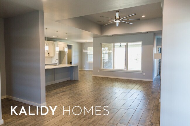 Foto del edificio - 1796 Salma Rd