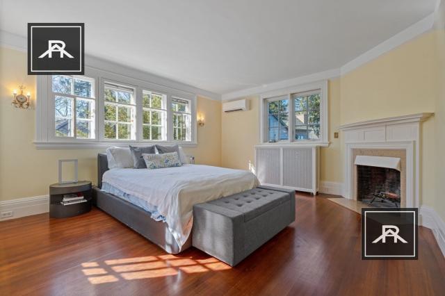 Foto del edificio - 9 bedroom in Newton MA 02460