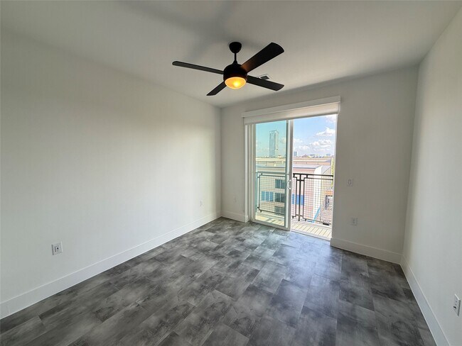 Foto del edificio - 2520 Washington Ave