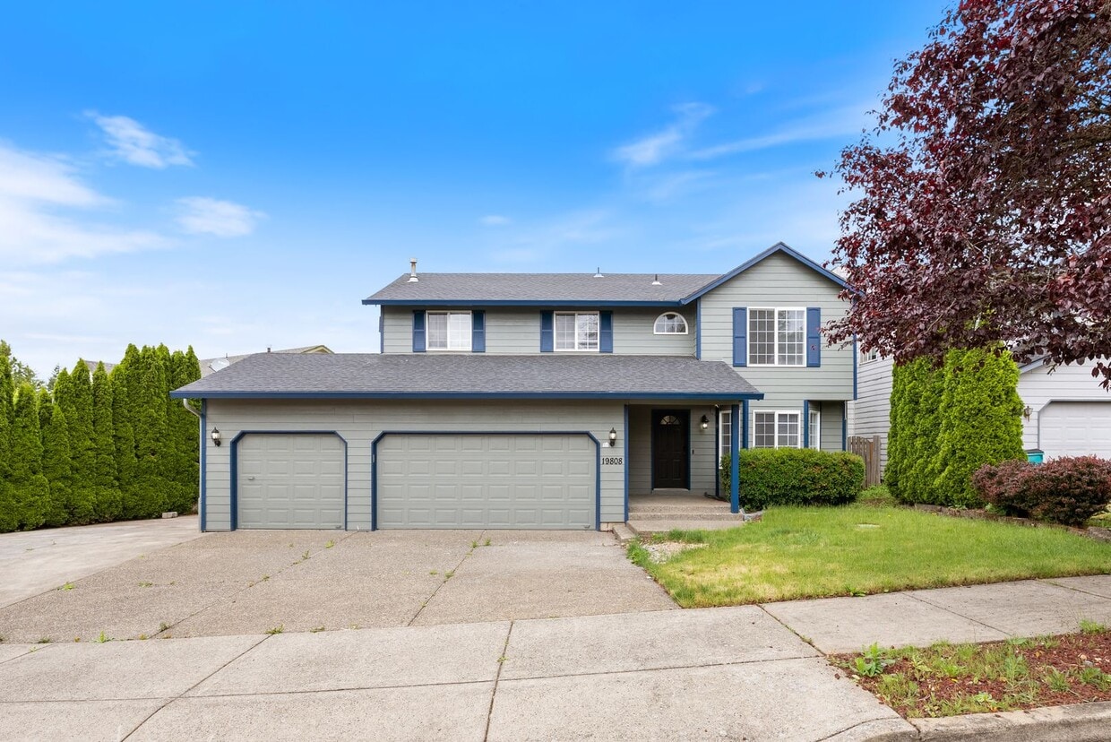 Primary Photo - Beautiful Home in Winchester Hills