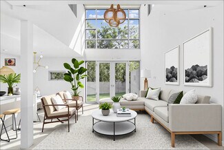 Building Photo - 4111 W Sunset Blvd