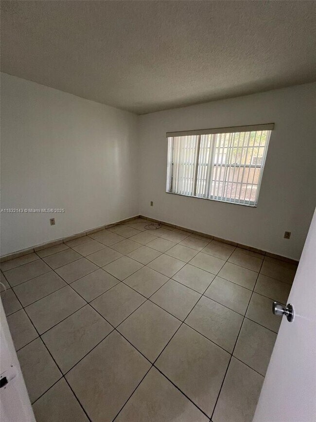 Foto del edificio - 15605 SW 74th Cir Dr