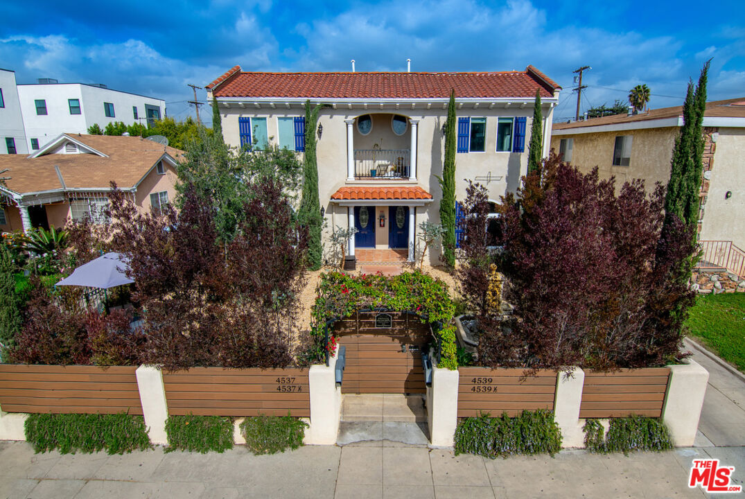 Primary Photo - 4539 St Charles Pl