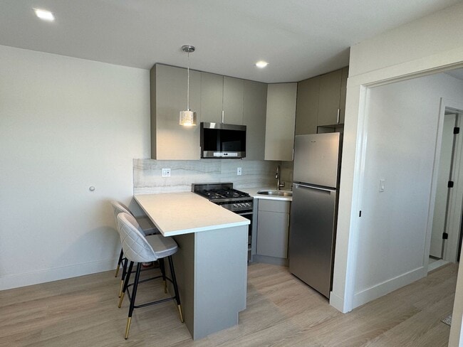 Interior Photo - TWELVE17 Ocean Ave