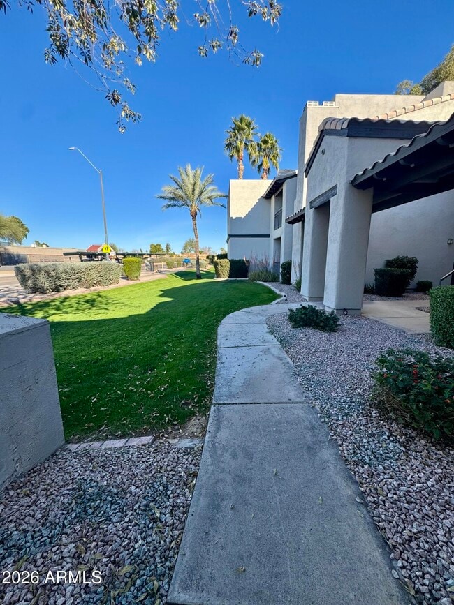 Foto del edificio - 14145 N 92nd St