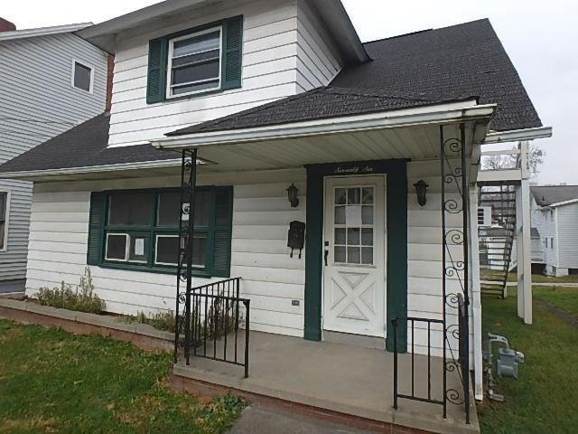 Building Photo - 76 3rd St