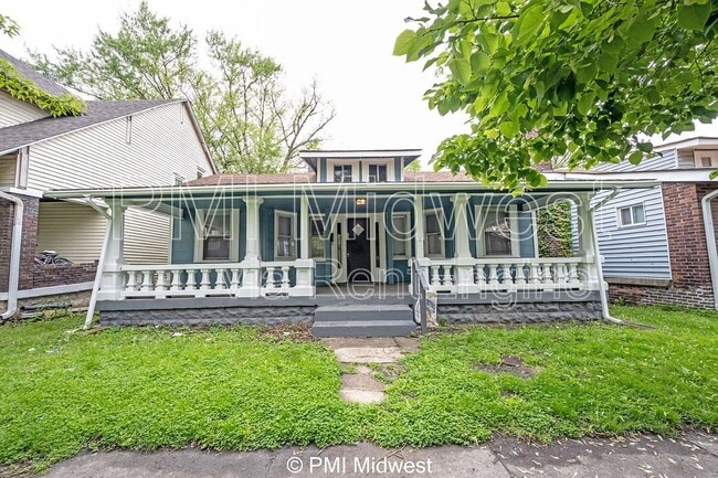 Building Photo - 130 N Gladstone Ave