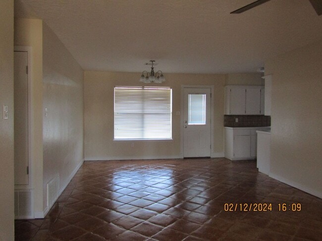 Foto del edificio - Home located in the Cache area!