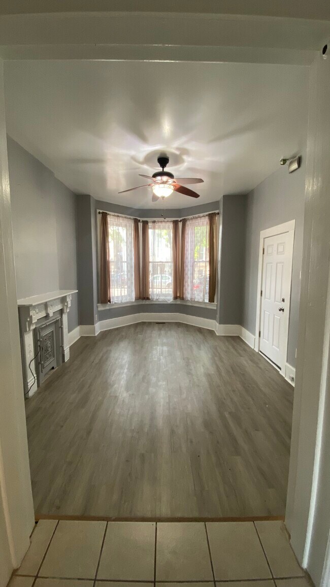 Foto principal - 1621 W Cullerton St