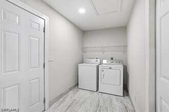 Building Photo - 10225 Boca Cir