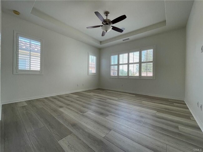 Building Photo - 91 Splendor