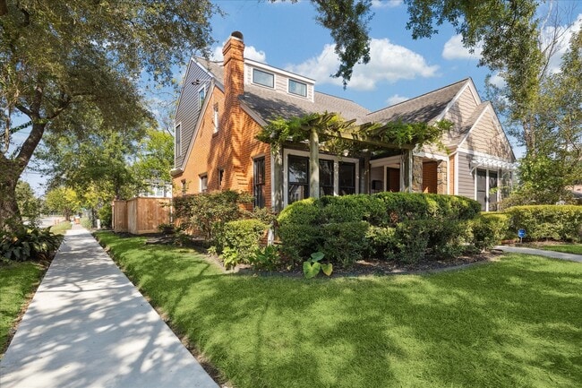 Foto del edificio - 6701 Wildwood Way