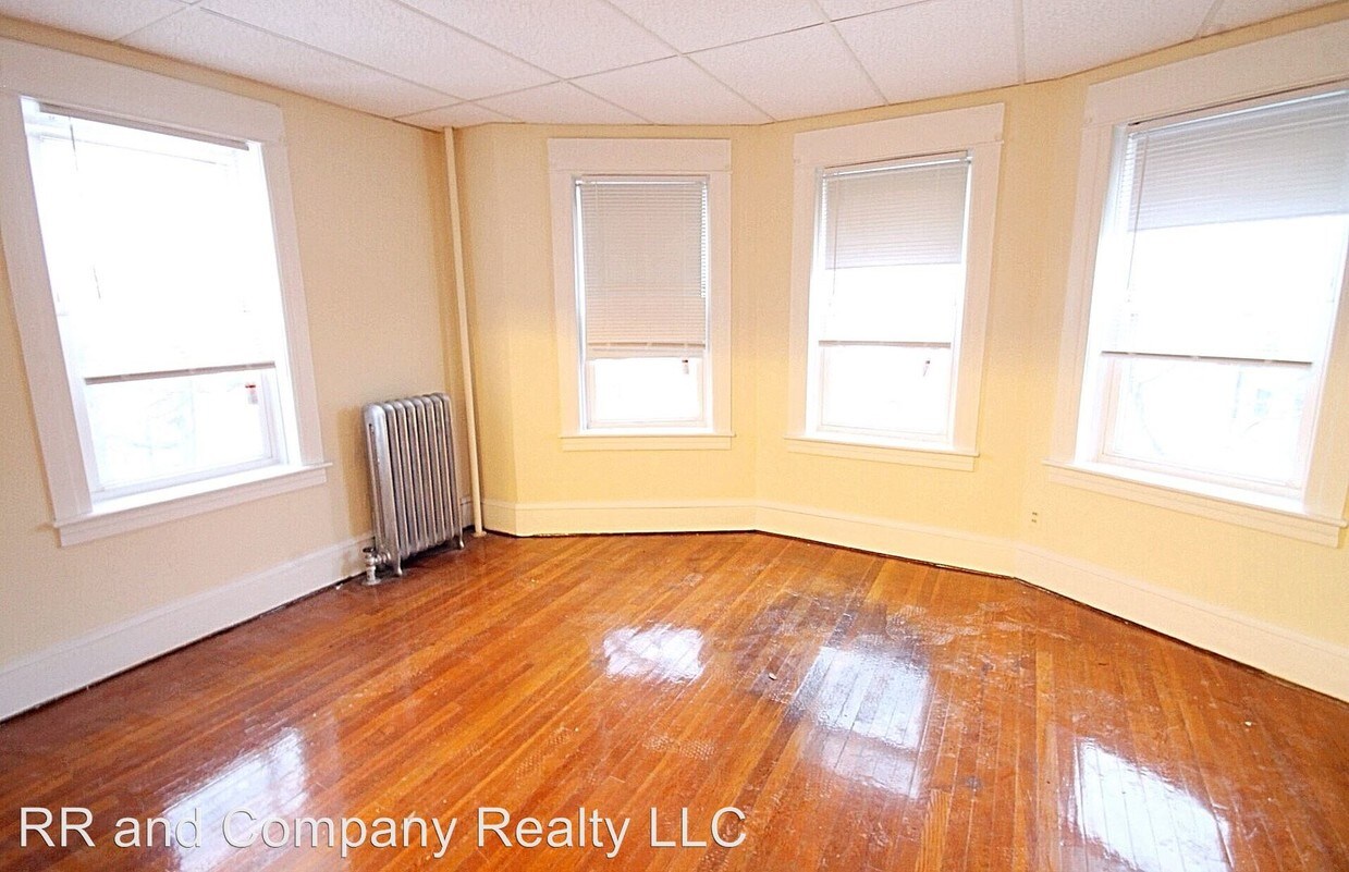 Foto principal - 406 Belmont Ave