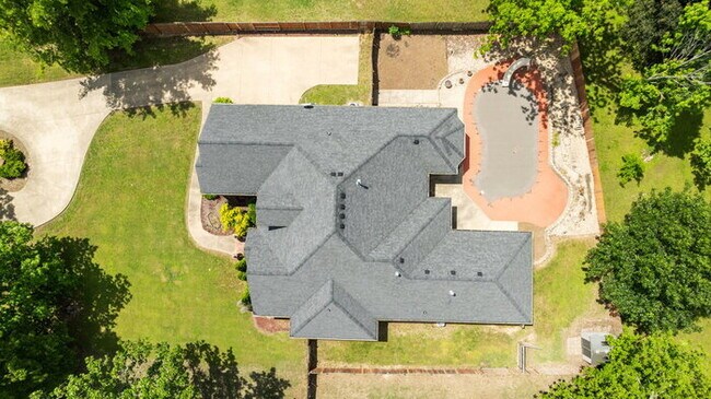 Foto del edificio - Luxury Bentonville Home with Private Saltwater Pool
