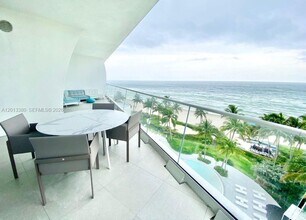 Building Photo - 16901 Collins Ave