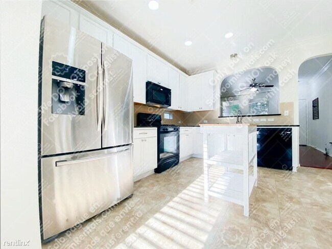 Foto del edificio - 3 br, 2.5 bath House - 10305 Laredo Dr