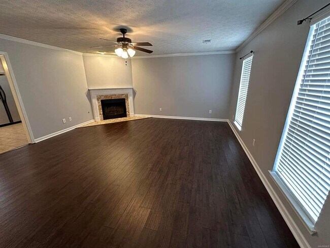Building Photo - 105 Mara Ct