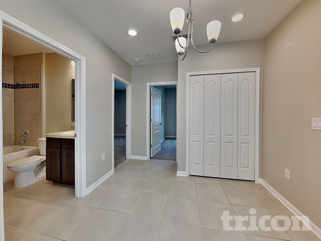 Foto del edificio - 4648 Lindever Ln
